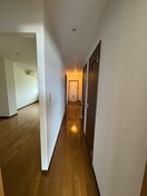 廊下 グリ－ンコ－ト川西