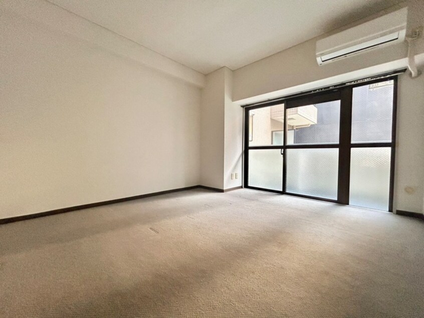 居室 ﾗｲｵﾝｽﾞﾏﾝｼｮﾝ京都三条（２０３）