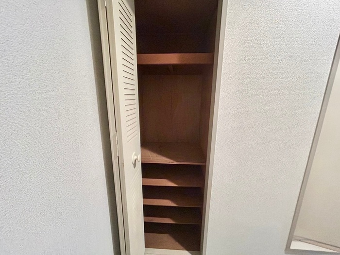 靴箱 ﾗｲｵﾝｽﾞﾏﾝｼｮﾝ京都三条（２０３）