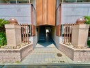 エントランス部分 エストラビラ
