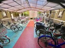駐輪場 エストラビラ