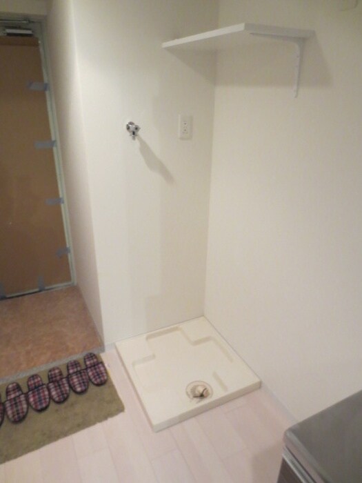 洗濯機置場 Ｌｕｘｅ新大阪Ⅰ