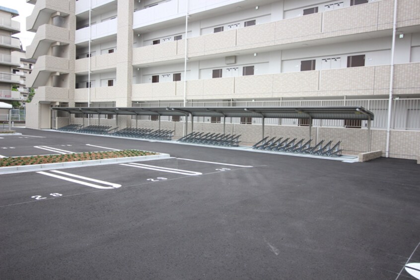 駐輪場 ミルト熊野