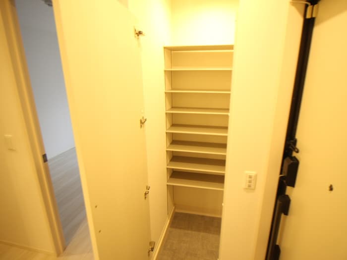 靴箱 Ｄ-ｒｏｏｍ南塚口