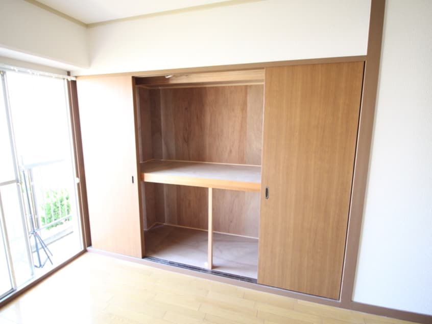 収納 メゾン三島