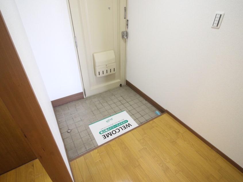 玄関 メゾン三島