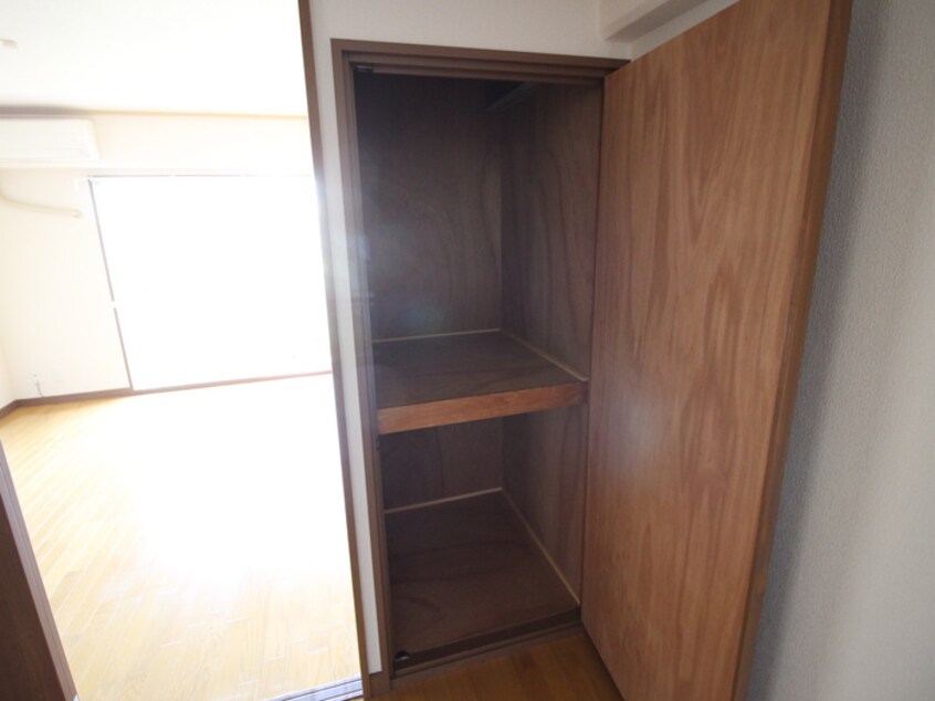 収納 メゾン三島