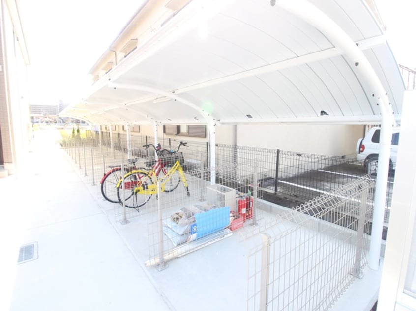 駐輪場 メゾンあすか