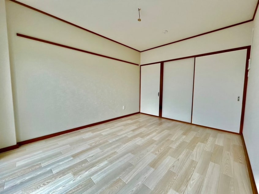 居室 メゾンウエダ