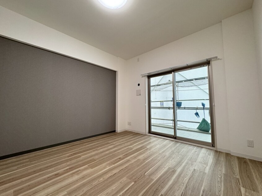 居室 Ｅａｓｔｅｒｎ　Ｗｅｌｌｓ