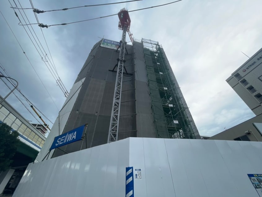 建築中 Ｅａｓｔｅｒｎ　Ｗｅｌｌｓ