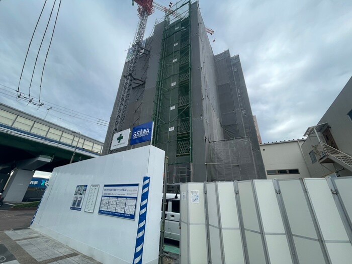 建築中 Ｅａｓｔｅｒｎ　Ｗｅｌｌｓ