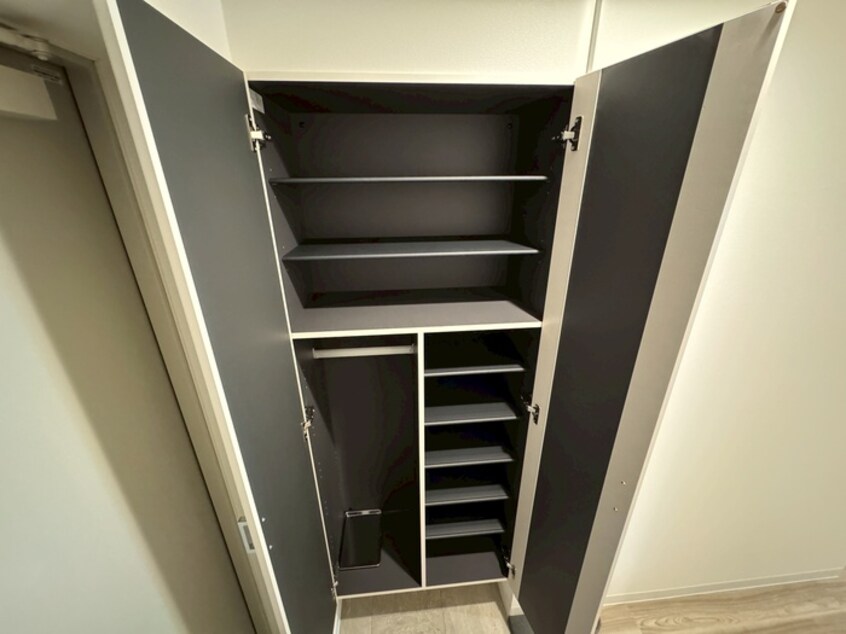 靴箱 Ｅａｓｔｅｒｎ　Ｗｅｌｌｓ