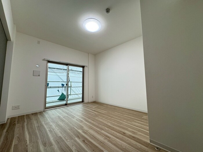 居室 Ｅａｓｔｅｒｎ　Ｗｅｌｌｓ