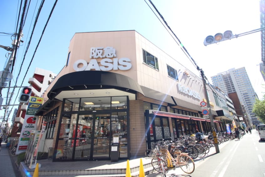 ファミリーストア(スーパー)まで147m ＢＩＧ　ＳＴＯＮＥ