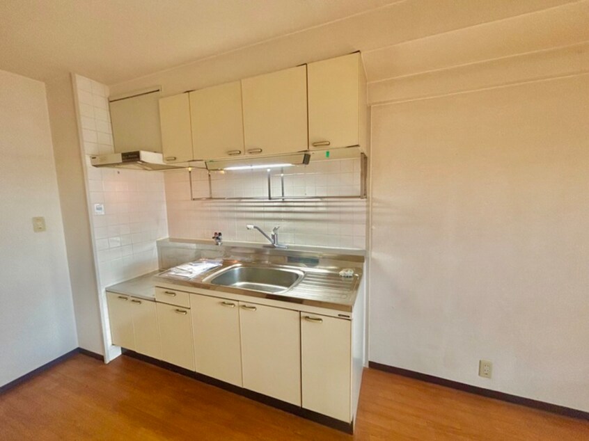 キッチン エレガンス巽