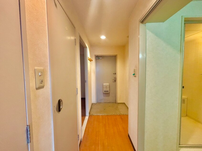 廊下 エレガンス巽
