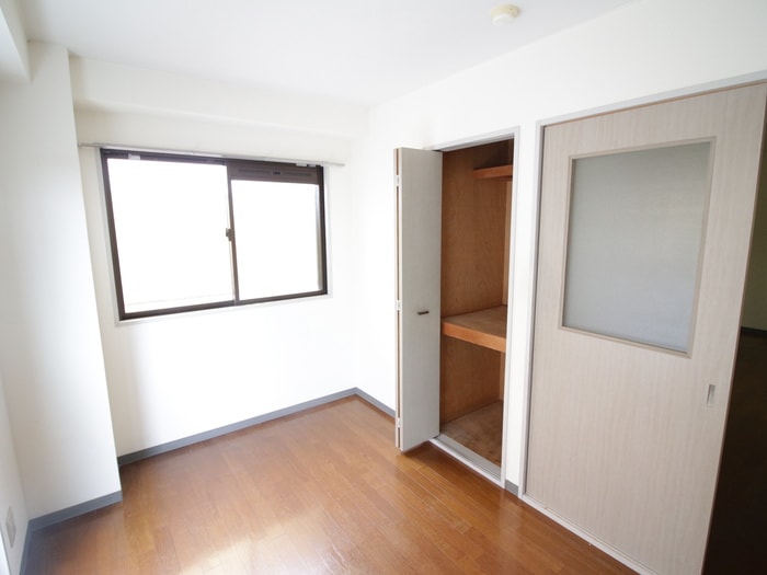 居室 ル・ブーランジェ川原