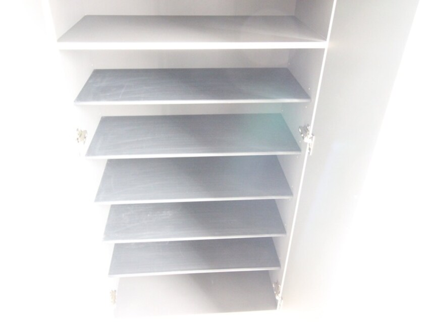 靴箱 ラフィーネ神戸 North Wing