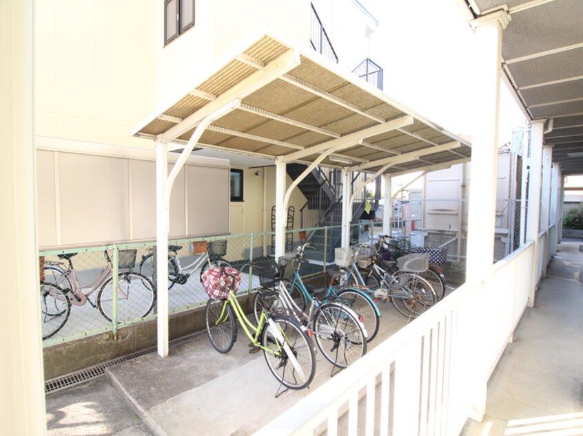 駐輪場 ファーストプレイス松原