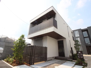 オーク室町　西棟