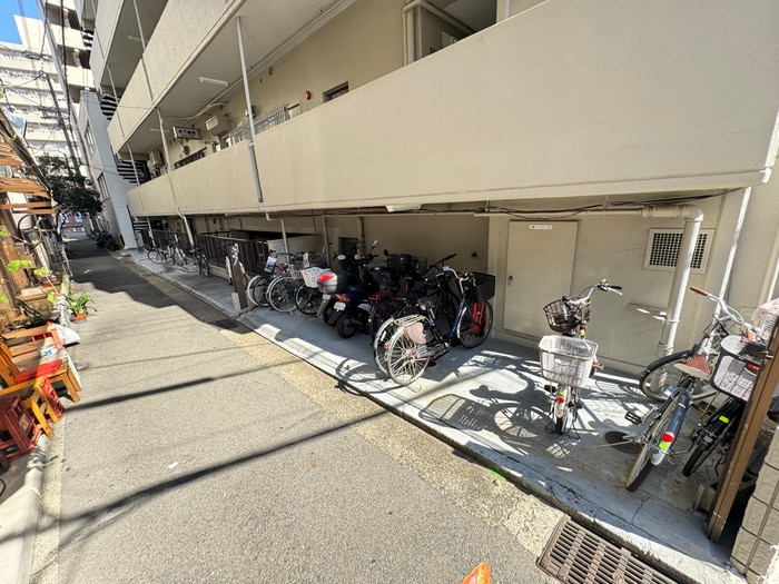 駐輪場 ロイヤル花隈（４－Ｂ）