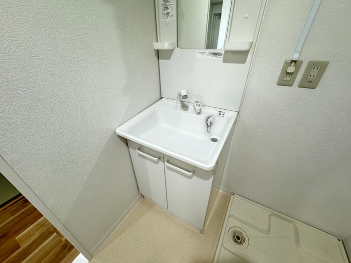 洗面 ロイヤル花隈（４－Ｂ）