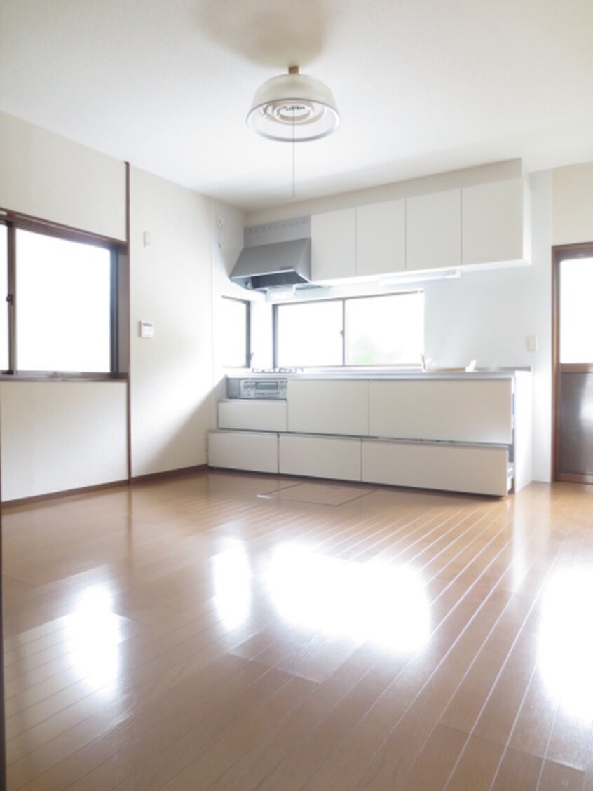 居室 修学院貸家（東浦町）