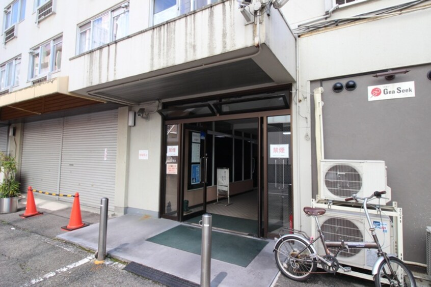 エントランス部分 新大阪ｺｰﾎﾟﾋﾞｱﾈ-ｽﾞ（301）
