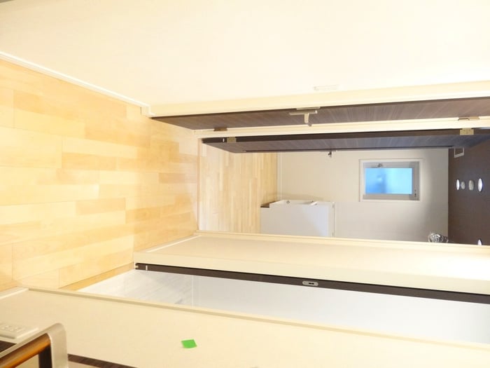 廊下 ジ・アドレス梅田