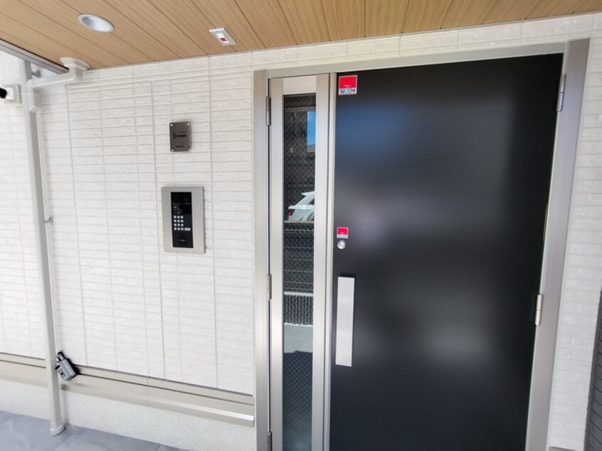 エントランス部分 プレガーレ中須佐