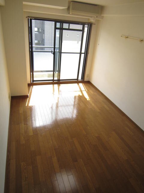 居室 コモドエスペシオ勝山