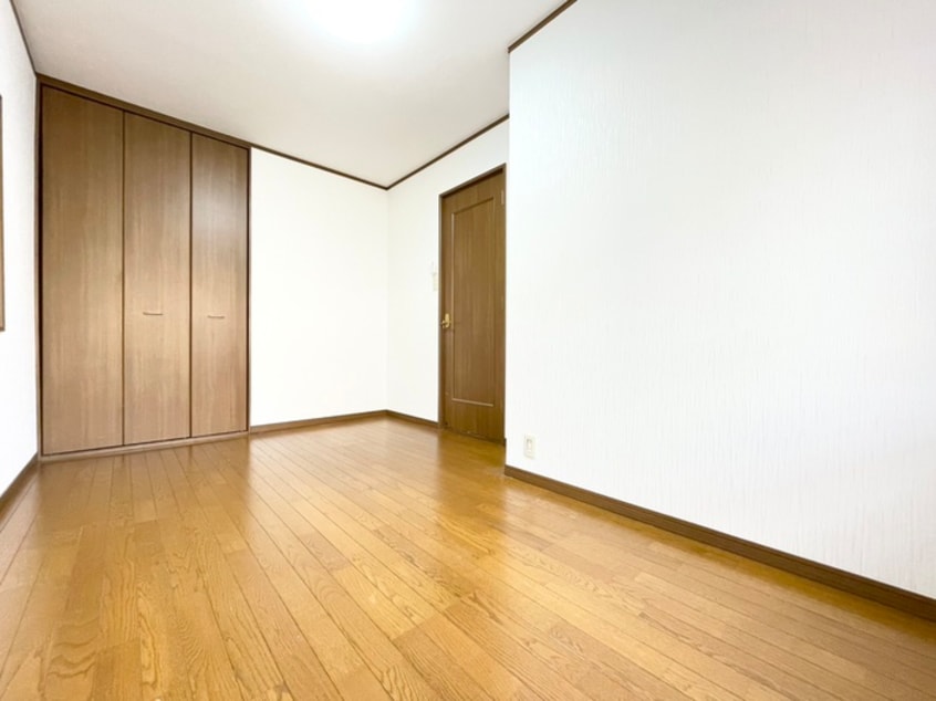 居室 深草鞍ケ谷貸家