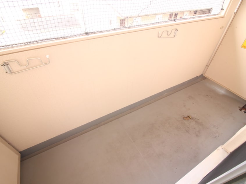 ベランダ・バルコニー シュトラ－セ泉