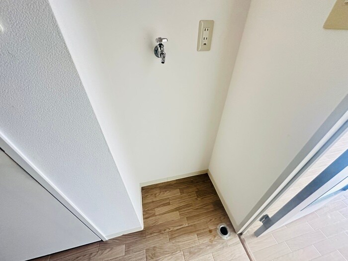 洗濯機置場 ジュネスパ－トⅢ