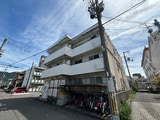三上マンション