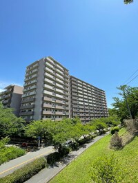 ﾛｰﾚﾙｺｰﾄ新千里東町Ⅲ番館(1209)