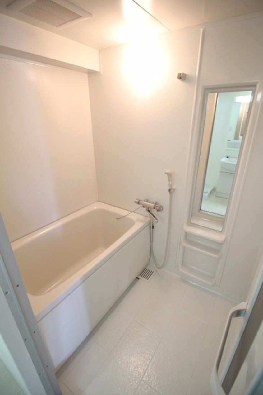 バス／シャワールーム等 サニーコート