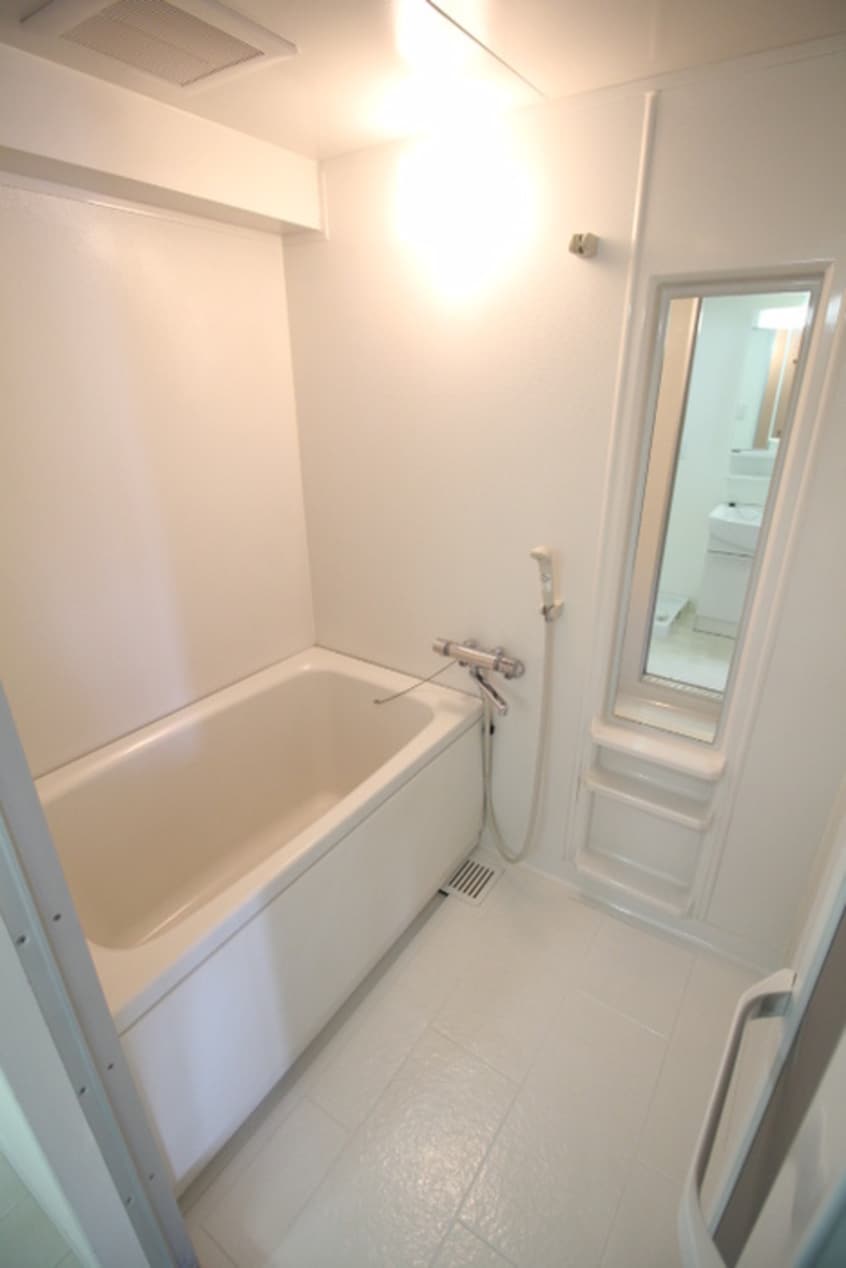 バス／シャワールーム等 サニーコート