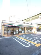 セブンイレブン立売堀五丁目店(コンビニ)まで62m シーズンフラッツ阿波座