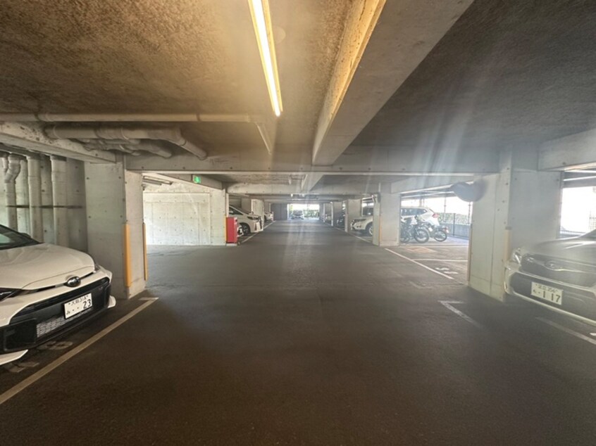 駐車場 ローズシャトー上山手