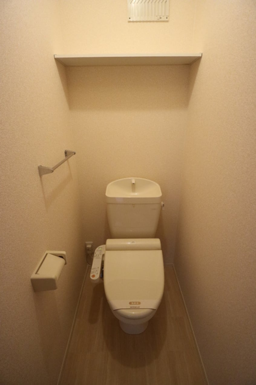 トイレ ファミ－ルコ－ト名谷