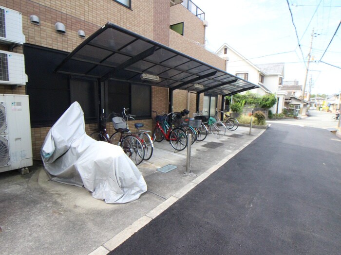 駐輪場 ラ・マルガリ－タ