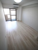 居室 新北野プラザ