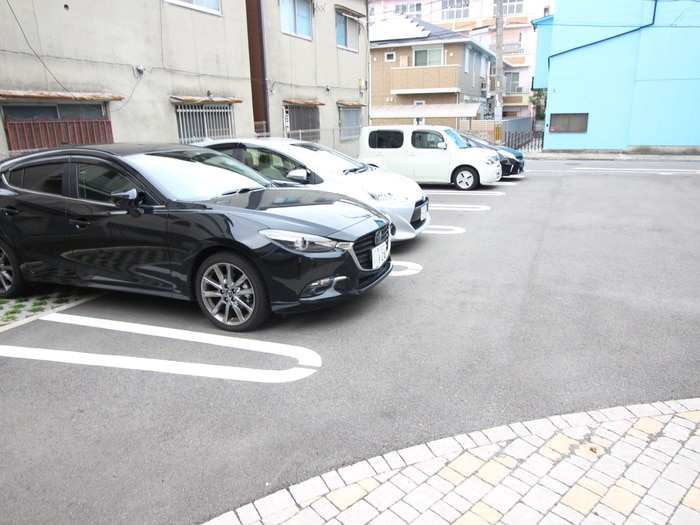 駐車場 メゾン　シュシュ