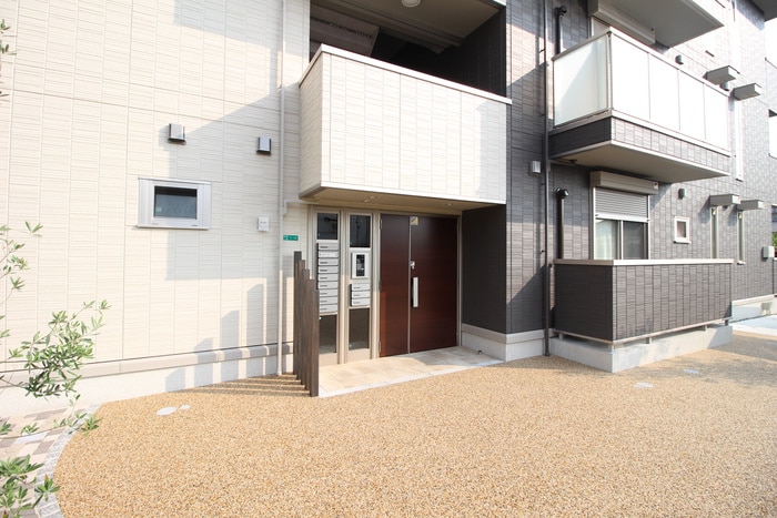 エントランス部分 プレミアム正覚寺