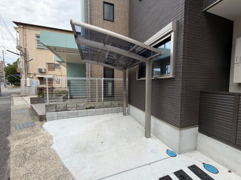 駐輪場 Maison Lumiere