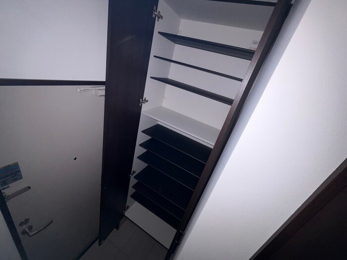 靴箱 Maison Lumiere