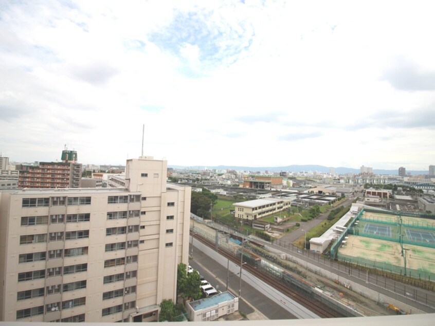 室内からの展望 ｴｽﾘｰﾄﾞ新大阪ｳﾞｪﾙﾃﾞ(706)