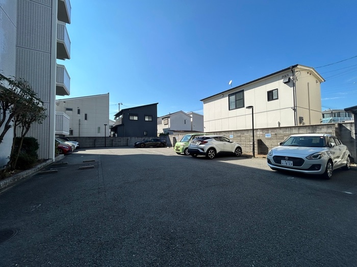 駐車場 松岡ビル北花田